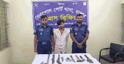 বেনাপোল চেকপোস্টে চুরির ঘটনায় গ্রেপ্তার ১