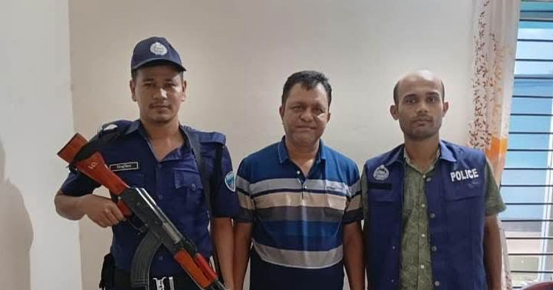 হাতিয়ায় নাশকতা চেষ্টার অভিযোগে আ.লীগ সভাপতি ও সাবেক কাউন্সিলর গ্রেপ্তার