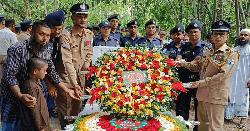 চাঁদপুরে জুলাই আন্দোলনে ৩১ শহীদের কবরে শ্রদ্ধা নিবেদন