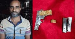 বেনাপোলে অস্ত্রসহ আটক অস্ত্র ব্যবসায়ী
