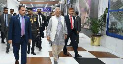 দেশে ফিরেছেন প্রধান উপদেষ্টা