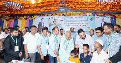 দুই শিশুকে চিকিৎসা সহায়তা ও অটোরিকশা দিলেন তারেক রহমান