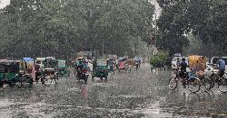 সন্ধ্যার মধ্যে চার বিভাগে ভারি বর্ষণের সম্ভাবনা