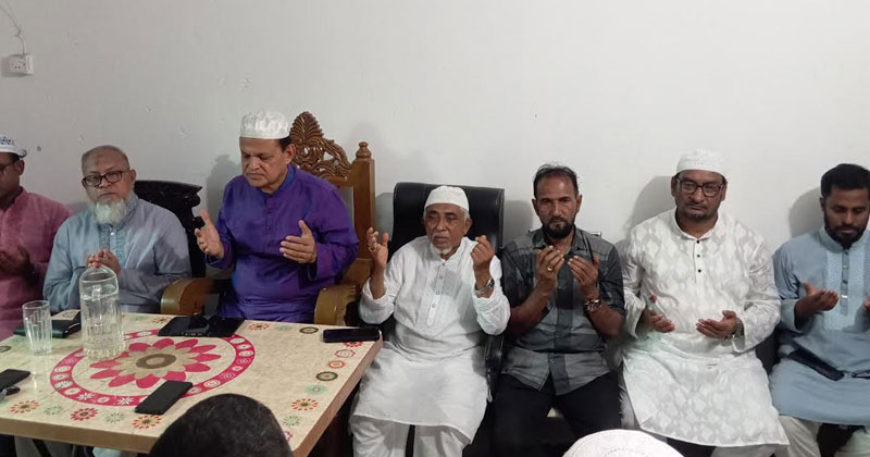 দেশের গণতন্ত্র পুনরুদ্ধারে তার নেতৃত্বের প্রতি আস্থা প্রকাশ করেন