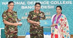 সম্মানজনক ক্যাপস্টোন কোর্স সম্পন্ন করলেন বাকৃবি অধ্যাপক মিনারা খাতুন