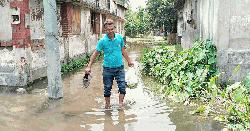 পাঁচবিবিতে সড়কের অভাবে ভোগান্তিতে সাধারণ মানুষ 