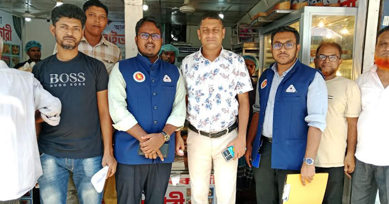 এদিন দ্রুত নিবন্ধন করার হুঁশিয়ারি দেওয়া হয়