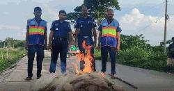 নরসিংদীর মেঘনায় অভিযানে ২৫ হাজার মিটার অবৈধ কারেন্ট জাল জব্দ