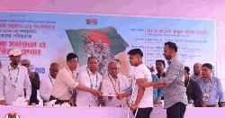 শহীদ ও আহতদের পরিবারের মাঝে চিকিৎসা সহায়তা ও অটো রিক্সা দিলেন তারেক রহমান