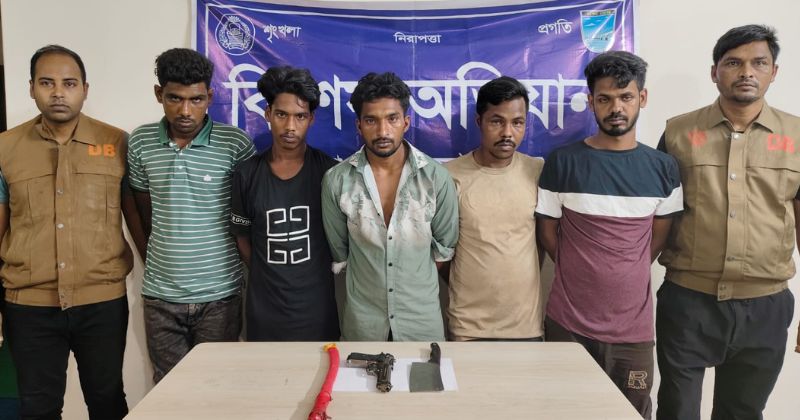 সাভারে ডাকাত দলের ৫ সদস্য গ্রেপ্তার