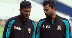 নির্বাচনে ভোট দিতে পারবেন না সাকিব-মাশরাফি