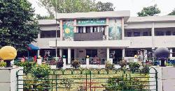 গুরুদাসপুর স্বাস্থ্য কমপ্লেক্সে চিকিৎসা সংকট, রোগীদের ভোগান্তি 