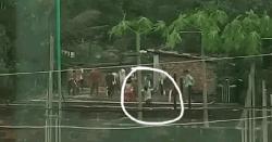 রামদা দিয়ে কুপিয়ে ছাদ থেকে দুই শিক্ষার্থীকে ফেলে দিল স্থানীয়রা, উত্তপ্ত চবি
