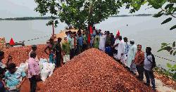 শ্যামনগরে খোলপেটুয়া নদী থেকে অবৈধ দখলদার উচ্ছেদ