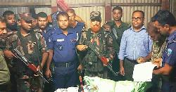 ২ লক্ষ টাকার ভারতীয় অবৈধ পণ্য জব্দ 
