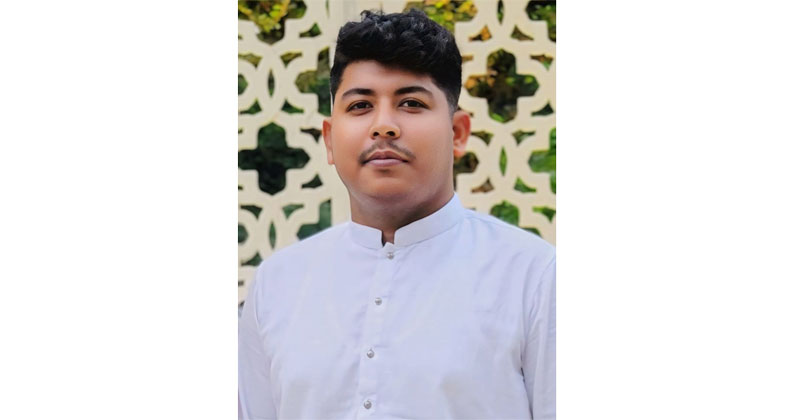 কয়েক মাস ধরে হাতে প্লাস্টার, ব্যথা আর অচল অবস্থা মেনে নিতে হয়েছিল তাকে