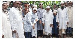 পাঁচবিবিতে মসজিদের দ্বি-তল ভবনের সিঁড়ির ভিত্তিপ্রস্তর স্থাপন