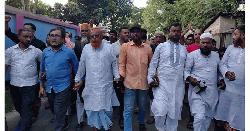 আওয়ামী দোসরদের নিয়ে এক পক্ষের আনন্দ মিছিল, অন্য পক্ষের প্রতিবাদ