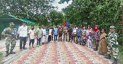 দামুড়হুদা সীমান্ত দিয়ে ১২ বাংলাদেশিকে ফেরত পাঠালো বিএসএফ