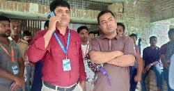জাকসু নির্বাচন চলাকালে হল থেকে কেন্দ্রীয় ছাত্রদল নেতা আটক