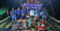  মহিপুরে অবৈধ ট্রলিং বোটসহ ১৪ জেলে গ্রেপ্তার