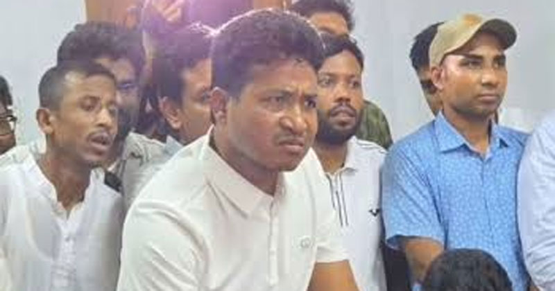 কেন তিনি ক্ষমা চাচ্ছেন না?