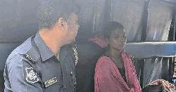 ৫ মাসের শিশুকন্যাকে গলা কেটে হত্যা করলো মা