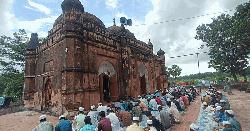 মুঘল ঐতিহ্যের নান্দনিক স্থাপত্য নিদর্শন শরীফপুর শাহী জামে মসজিদ