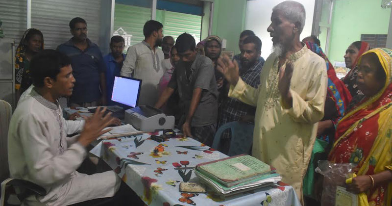 মেয়াদ শেষ হওয়ার ৫ বছর পরেও তারা এখনো টাকা ফেরত পাননি
