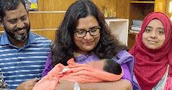 জঙ্গলে পড়ে থাকা নবজাতক পেল নতুন ঠিকানা