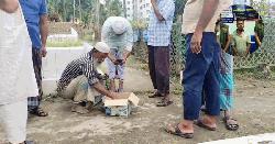 ৫০০ টাকার বিনিময়ে জীবিত শিশুকে দাফনের চেষ্টা