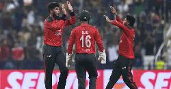 সুপার ফোরের আশা বাঁচিয়ে রাখল বাংলাদেশ