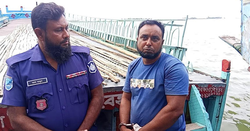 ডিলার জানু মিয়ার বাড়ি থেকে আরো ৮৫ বস্তা চাল জব্দ করা হয়