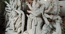 দুয়ারে কড়া নাড়ছে শারদীয় দুর্গোৎসব