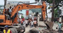 স্বস্তি ফেরাতে যশোর পৌরসভার ফুটপাত উচ্ছেদ  