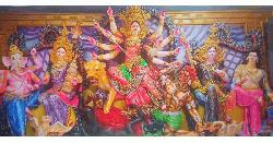 রাজবাড়ীতে দুর্গাপূজার শেষ মুহূর্তের প্রস্তুতি  