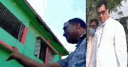 ৩ সাংবাদিককে লাঞ্ছিতের অভিযোগ আ.লীগ নেতার বিরুদ্ধে