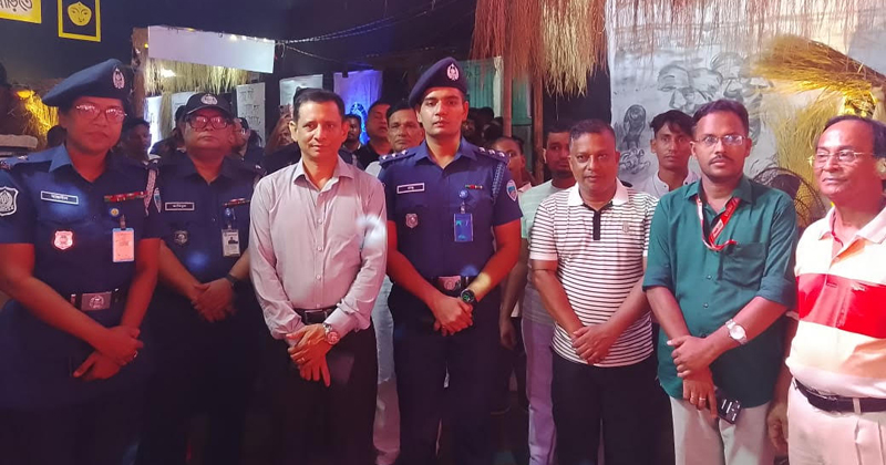 তিনি লাকসাম জগন্নাথ মন্দির, দারগা বাড়ি ও বণিক্য বাড়ি মন্দির পরিদর্শন করেন