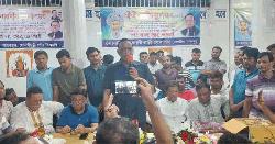 সোনাইমুড়ীতে পূজা মণ্ডপে প্রণোদনা নিয়ে হাজির ব্যারিস্টার খোকন