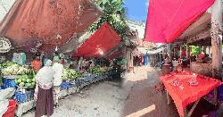 দুমকিতে বাজার সিন্ডিকেট, ভোগান্তিতে ক্রেতারা