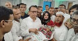 ড. এম এ কাইয়ুমকে পশ্চিম চৌধুরী পাড়া ও মেশিন মার্কেট সমিতির শুভেচ্ছা