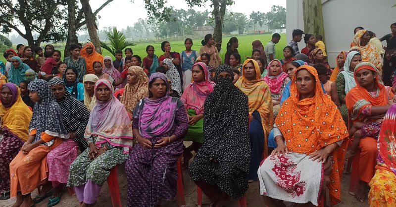 পঞ্চগড়ে রাস্তা পাকাকরণের দাবিতে বিক্ষোভ সমাবেশ