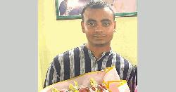 পত্নীতলায় কলেজ ছাত্রদল নেতার বিরুদ্ধে চাঁদাবাজির অভিযোগ