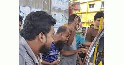 চট্টগ্রামে অটোরিকশা চালকদের হামলায় পুলিশ সদস্য আহত