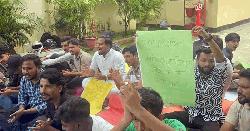চেয়ারম্যানের পদত্যাগ দাবিতে রেড ক্রিসেন্টে মুখোমুখি দুই গ্রুপ