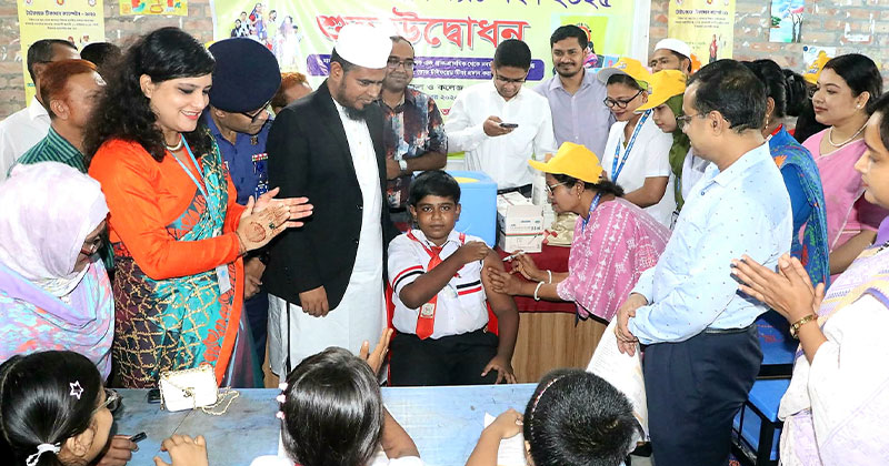 গোপালগঞ্জে টাইফয়েড টিকাদান ক্যাম্পেইন 