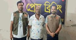 চোরাই ট্রাক কেনার অভিযোগে যশোরে পুরাতন লোহা ব্যবসায়ী মাসুদ আলম আটক