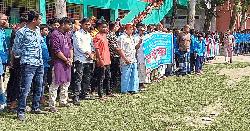 রৌমারীতে ক্লাস চলাকালীন শিক্ষার্থীদের দিয়ে মানববন্ধনের অভিযোগ