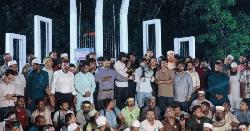 শিক্ষকদের আন্দোলনে সংহতি জানালো ডাকসু
