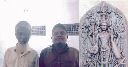 খানসামায় কালো পাথরের প্রাচীন বিষ্ণু মূর্তি উদ্ধার, আটক ২ 